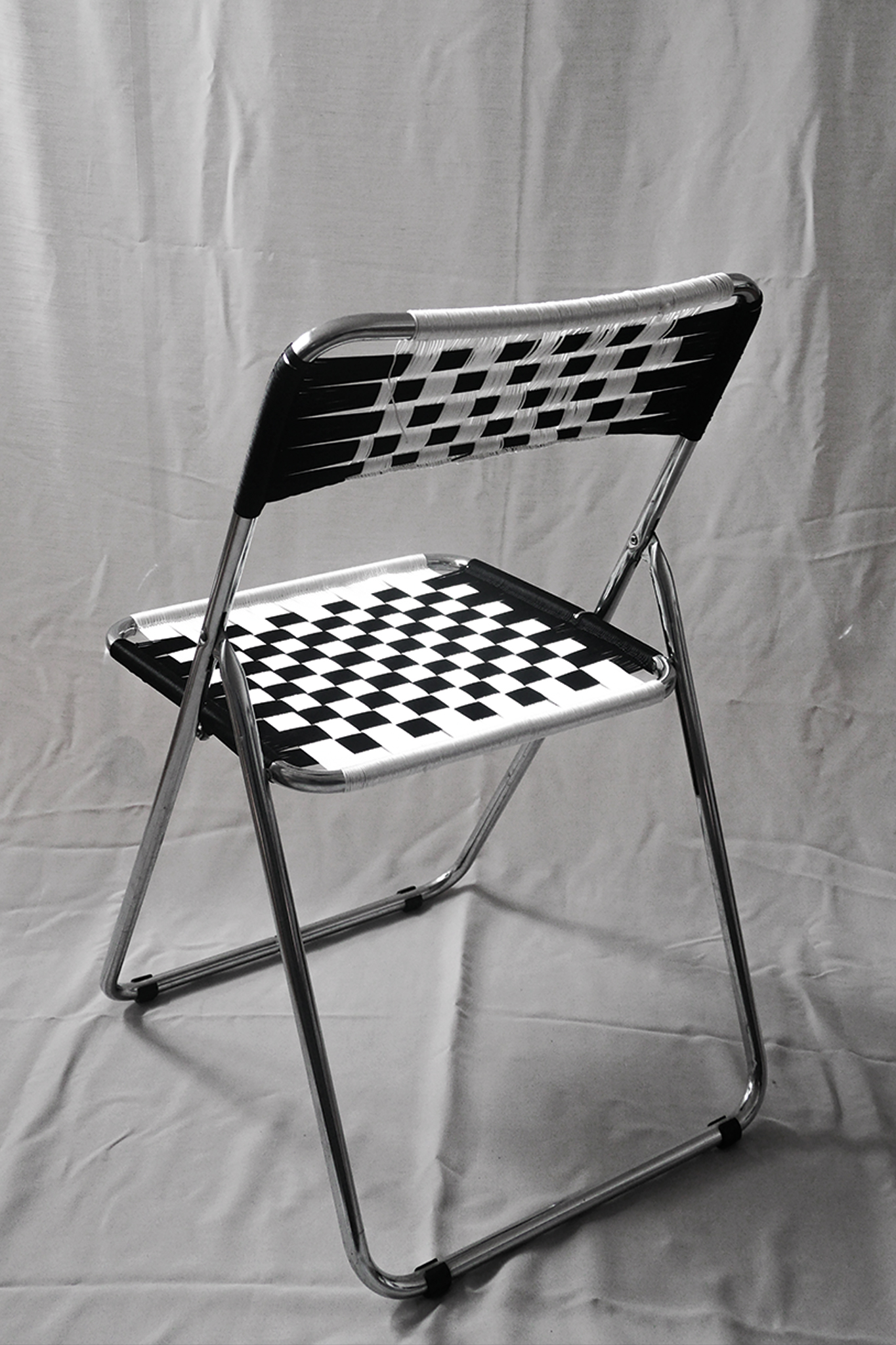 RESTRING_Paula_Schwager_Final_Web_4