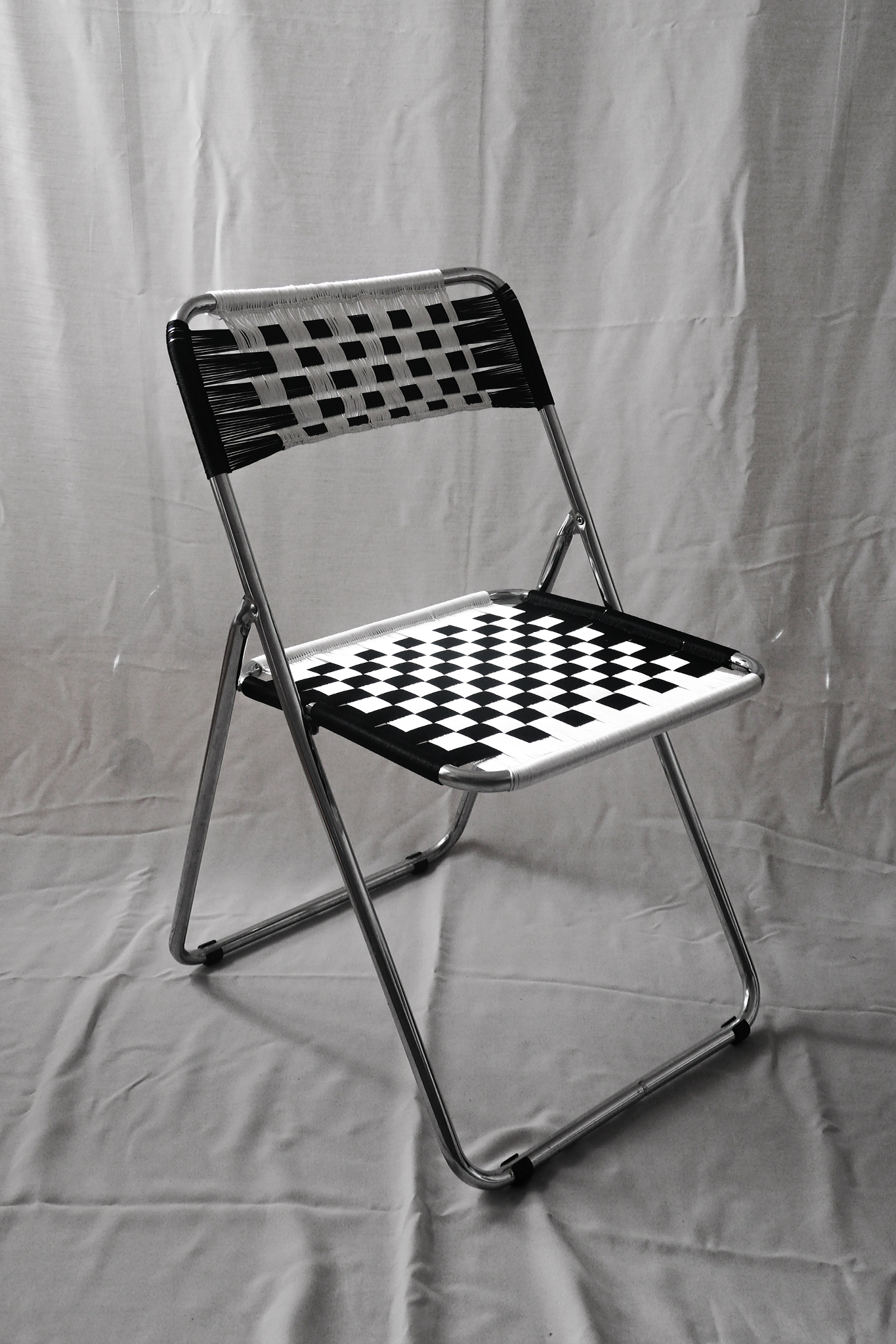 RESTRING_Paula_Schwager_Final_Web_2