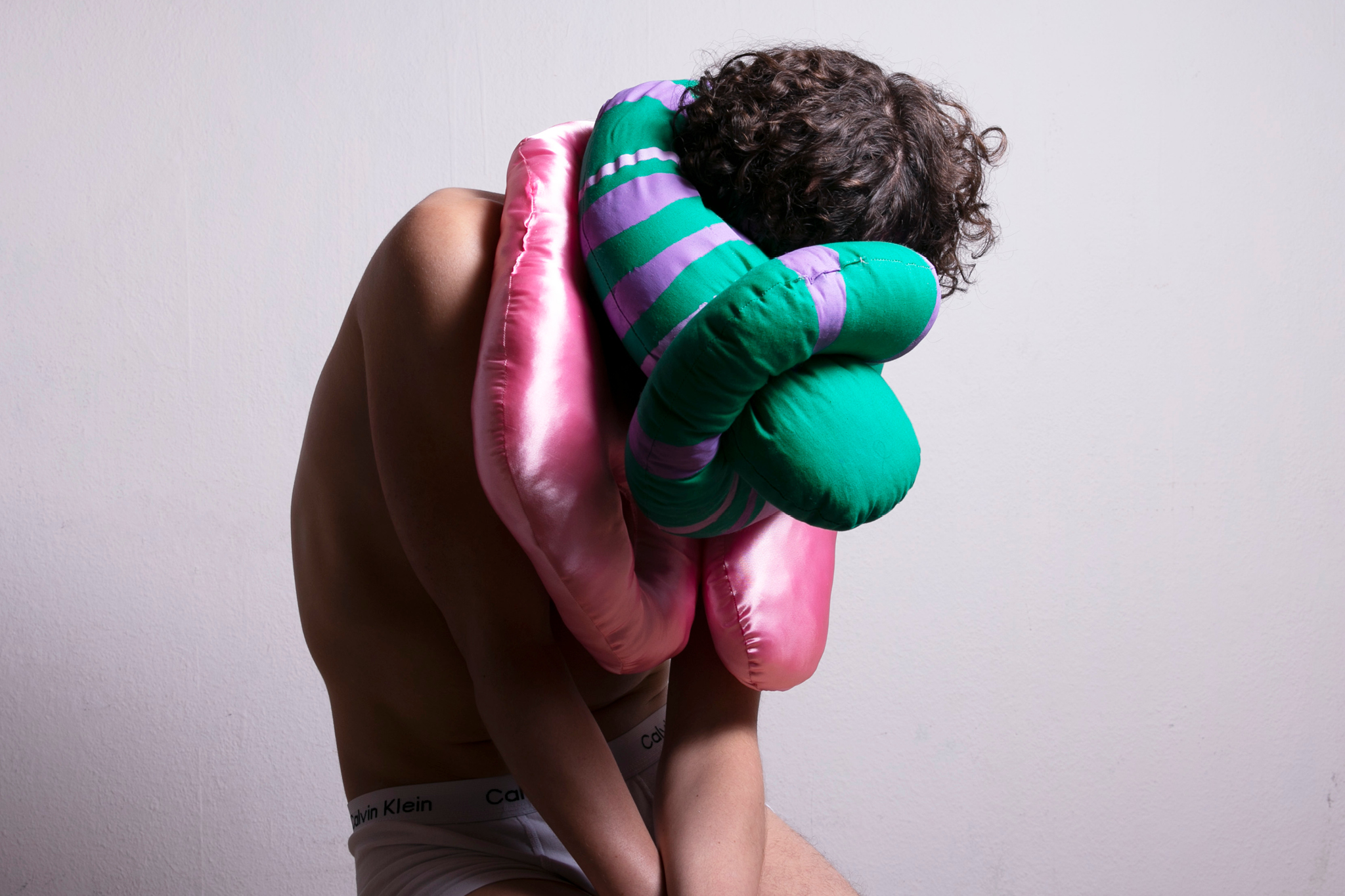Rebirth_Kissen_1