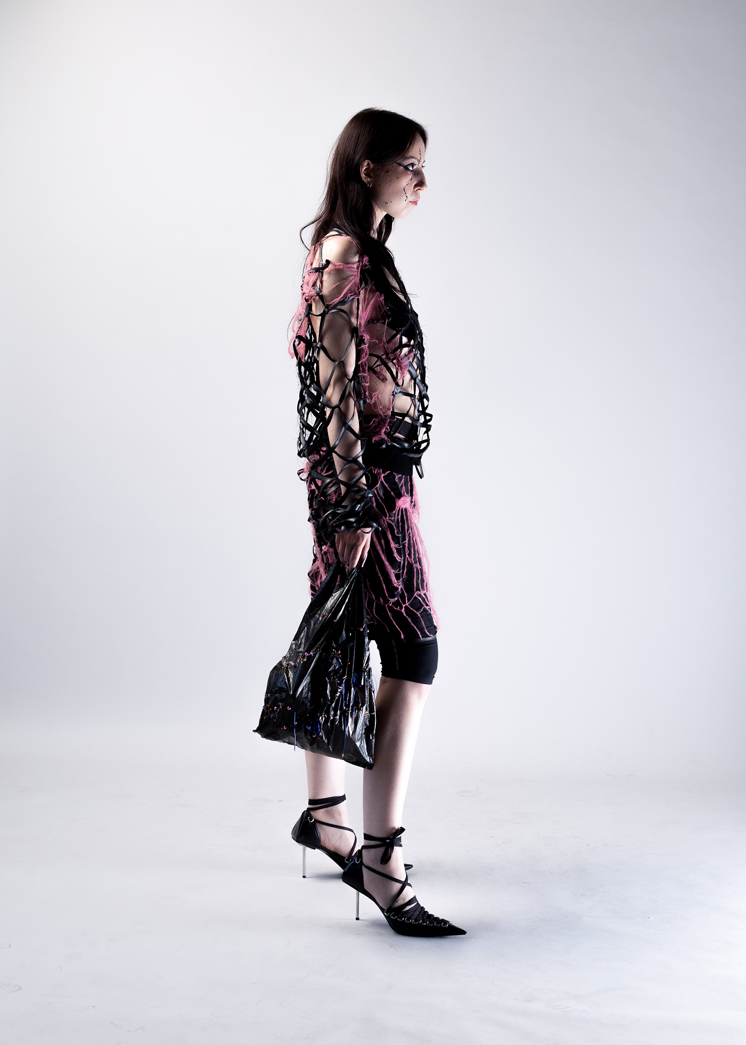 2 trash&treasure_Clara_Bageac_Final_Web (15)
