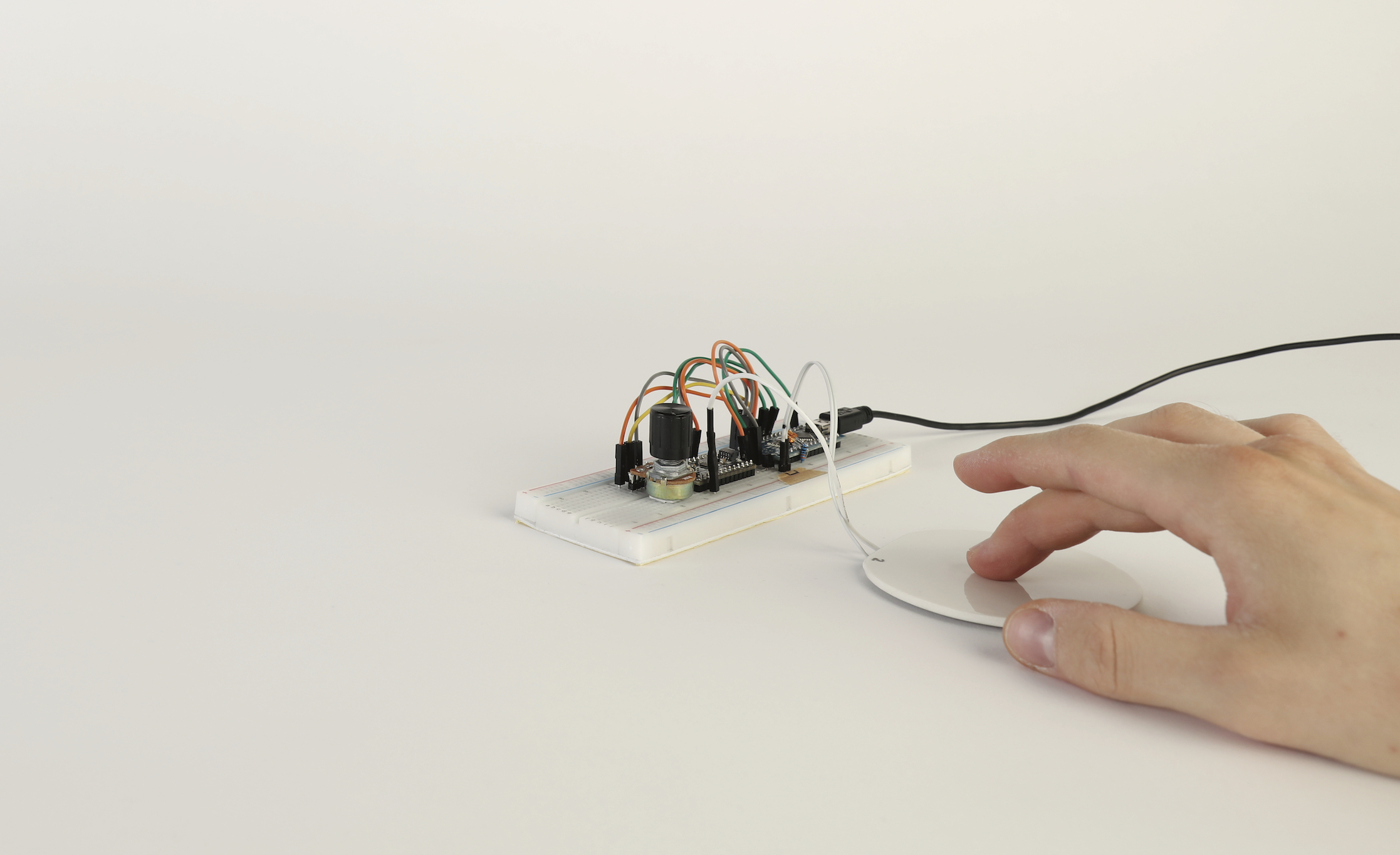 CERAMIC_TOUCH_Janik_Dietz_process_lowres_website_04