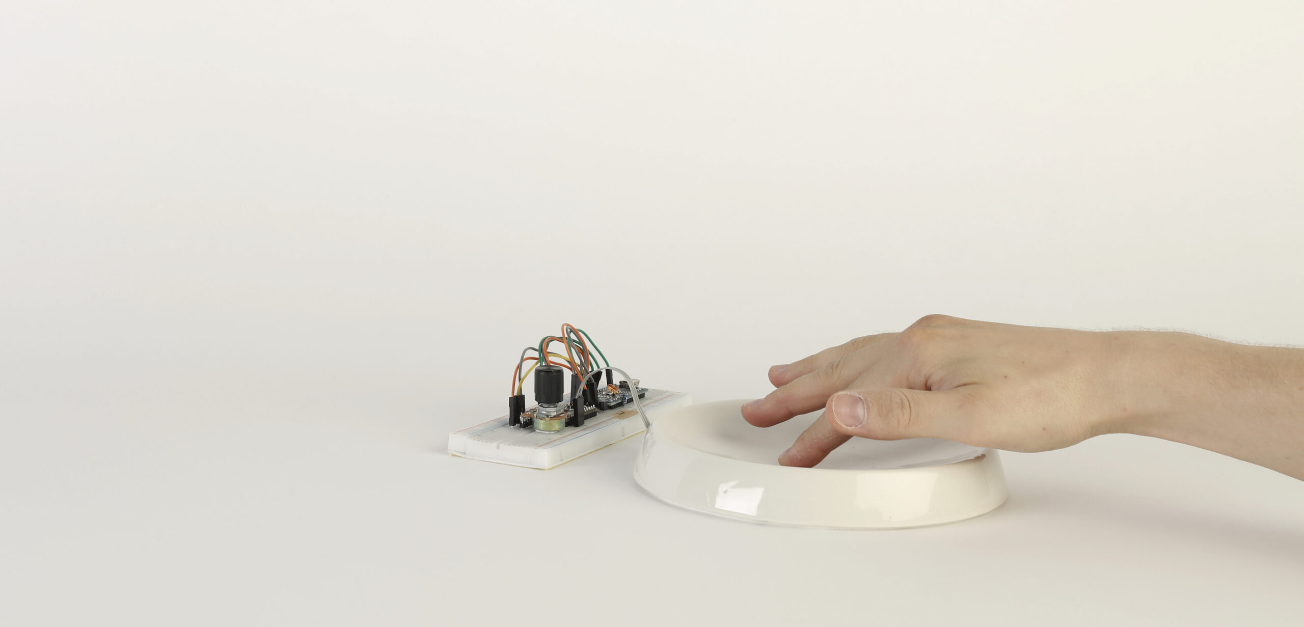 CERAMIC_TOUCH_Janik_Dietz_process_lowres_website_05