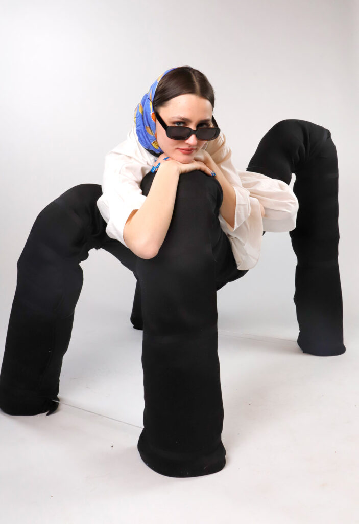 SPIDER CHAIR_Roya_Haupt_Final_Web_8 SPIDER CHAIR_Roya_Haupt_Final_Web_8